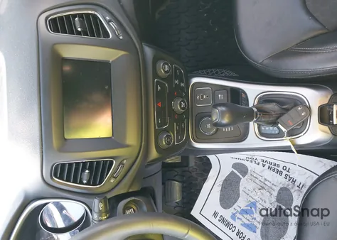 2021 Jeep Compass Latitude 4X4 from USA, damaged, VIN 3C4NJDBB9MT560746